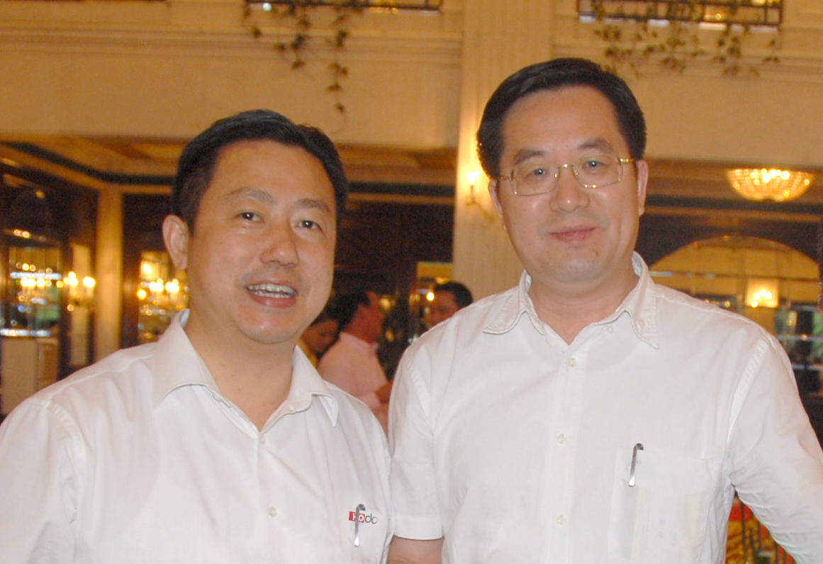 中央政治局常委、國務院副總理丁薛祥與周海江合影